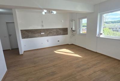 Apartament cu 3 camere decomandat în Baciu - 18