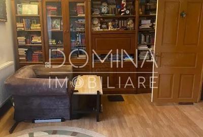 Casa tradi?ionala, mobilata ?i utilata, situata in centrul satului Polovragi - 4