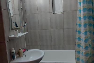 Apartament cu 4 camere decomandat, mobilat în Broșteni - 7