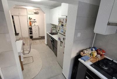 Apartament cu 3 camere decomandat în Rahova - 5