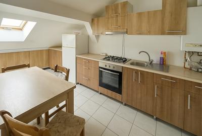 Apartament la mansarda cu 3 camere 100mp zona Tilisca - 6