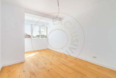 Apartament cu 3 camere în Sisești