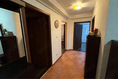 Apartament cu 3 camere decomandat în Șelimbăr - 2