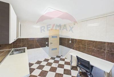 Apartament cu 5 camere decomandat în Tineretului - 12