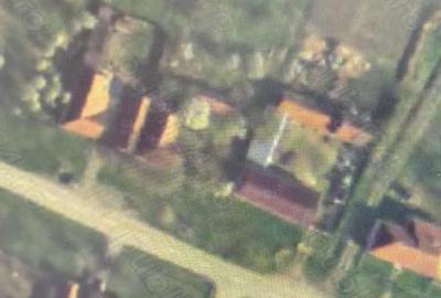 Casă cu Teren 3950 Mp în Bacău de Mijloc - 3