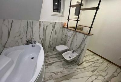 Casă cu 4 camere cu Teren 322 Mp în Moșnița Veche - 1