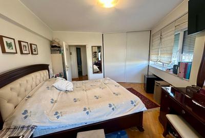 Apartament cu 5 camere decomandat în P-ța Unirii - 8