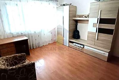 Apartament cu 2 camere decomandat în Radu Negru - 2