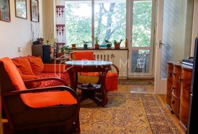 Apartament cu 3 camere decomandat în 7 Noiembrie - 3