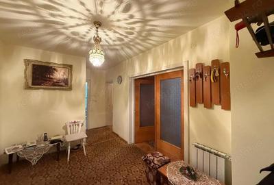 Apartament cu 3 camere decomandat în Central - 14