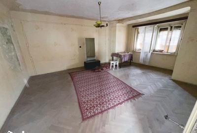 Casă cu 5 camere cu Teren 990 Mp în Central - 5