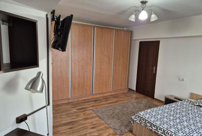 Apartament cu 2 camere decomandat în Calea București - 4
