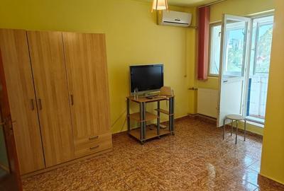 Garsonieră decomandată 30 mp, etaj 2, zona Dristor  Metrou