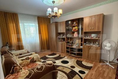 Apartament cu 2 camere, etajul 1, an 1990, 50 mp utili, Camp - 6