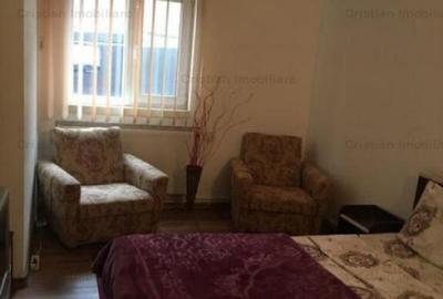 Casă cu 14 camere cu Teren 330 Mp în Central - 3