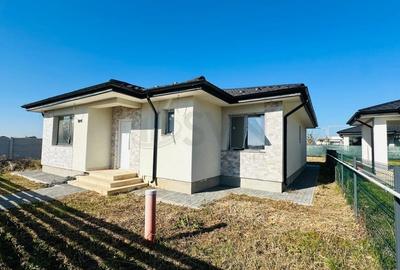 Casă individuală cu 4 camere cu Teren 500 Mp în Corbeanca