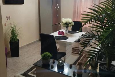 Spațiu comercial, de 79 mp, în Central - 3