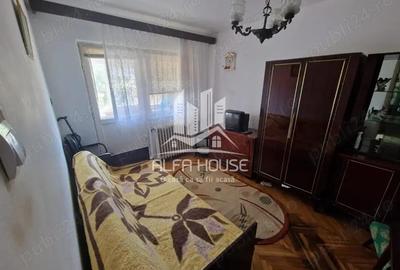 Vand 2 camere Decomandat zona Micro 3