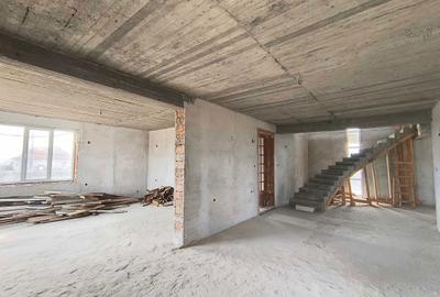 Casă cu 4 camere în Central - 5