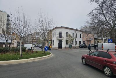 Spațiu comercial, de 300 mp, în Central - 2