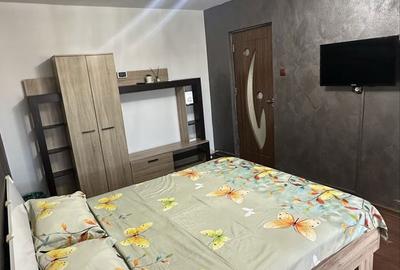 Garsonieră decomandată în Central - 1