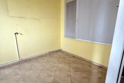 Spațiu comercial, de 2,000 mp, în Central - 1