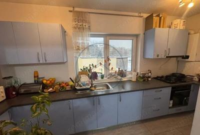 Apartament de vanzare Zona Decebal | Bloc privat, etaj 1 - 5