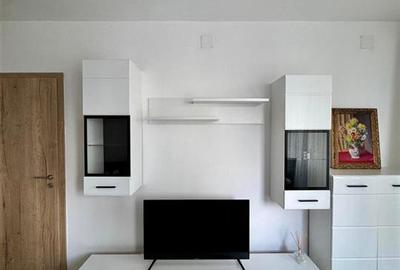 Apartament cu 3 camere decomandat în Centrul Civic - 2