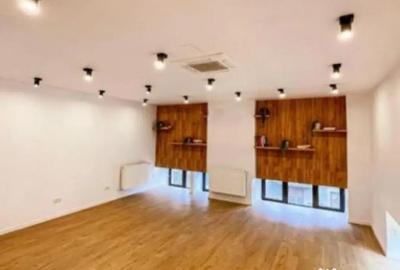 Casă cu 7 camere cu Teren 90 Mp în Calea Victoriei - 4