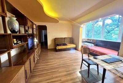 Apartament cu 3 camere decomandat în Circumvalațiunii