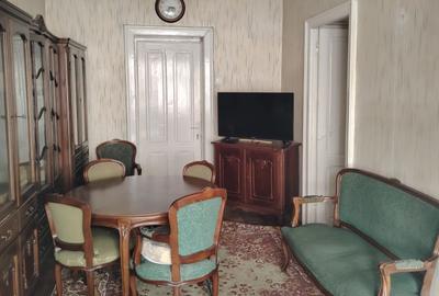 Apartament cu 3 camere decomandat în Central - 12