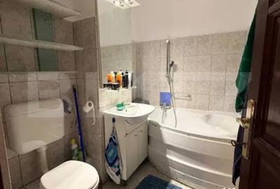 Apartament cu 4 camere decomandat în Soarelui - 8