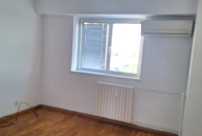 Apartament cu 4 camere decomandat în Calea Călărașilor - 16