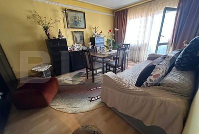 Apartament de vanzare, cu 3 camere, 2 balcoane, 67 mp, zona Observatorului