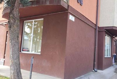 Spațiu comercial, de 84 mp, în Exterior Vest - 1