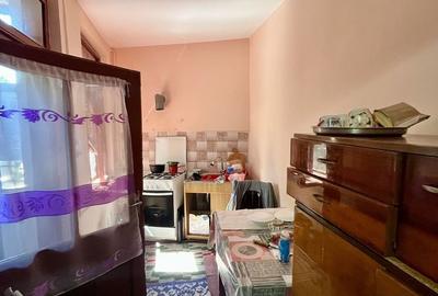 Casă cu 2 camere decomandat cu Teren 150 Mp în Central