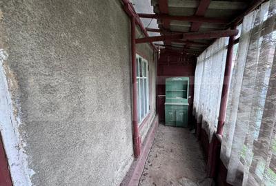 Casă cu 2 camere cu Teren 1097 Mp în Bezdead - 2