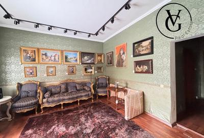 Casă individuală cu 11 camere cu Canalizare în Domenii - 1