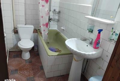 Apartament cu 3 camere decomandat în Central - 3