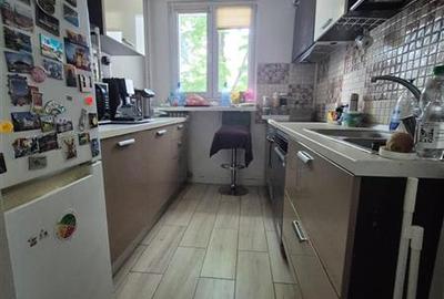 Apartament cu 4 camere semidecomandat în Titan - 2