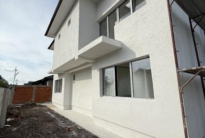 Casă cu 5 camere cu Teren 248 Mp în Central - 9