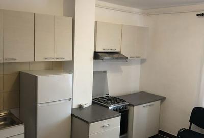 Garsonieră în 7 Noiembrie - 2