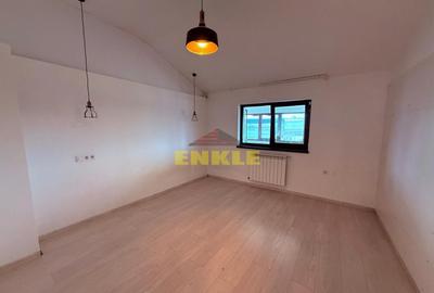 Apartament cu 3 camere semidecomandat în Central - 2