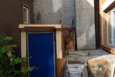 Casă cu 7 camere cu Teren 400 Mp în Central - 12