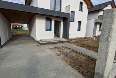 Casă cu 4 camere în Botiz - 5