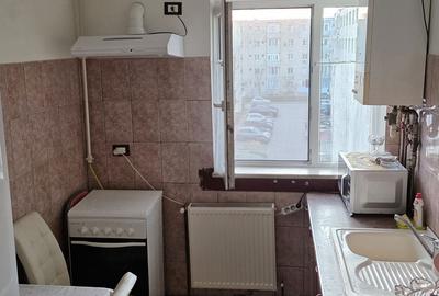 Apartament cu 2 camere semidecomandat în Central - 1