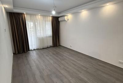 Apartament cu 3 camere decomandat în Piața Centrală - 3