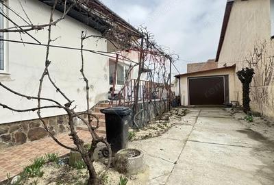 Casă cu 4 camere cu Teren 337 Mp în Est - 1