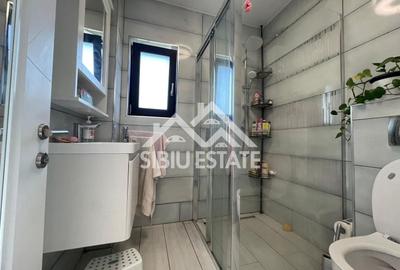 Duplex cu 5 camere cu Canalizare în Cristian - 24