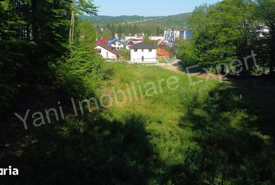Teren de 5401 mp, în Central - 4